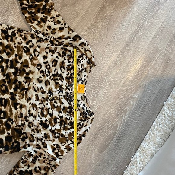 Ruby Rd. Leopard Print Long Sleeve Blouse. Large. Animal Print. Cute. Chic. - Picture 9 of 9